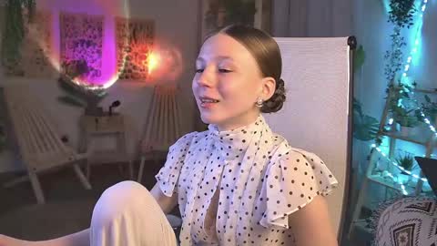 Elli online show from 05-05-26, 06:21