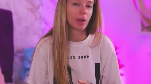 EllinaNuria online show from 02-21-26, 04:13