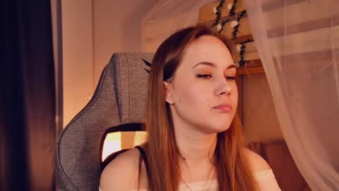 Elin online show from 04-24-26, 09:01