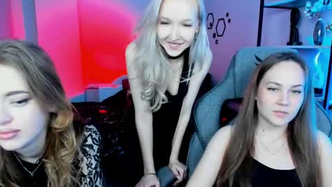 Elin online show from 05-22-26, 12:55