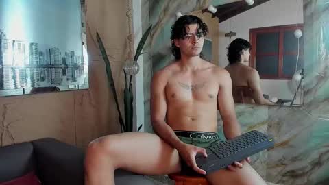 Elloit Colton online show from 11-29-25, 08:12