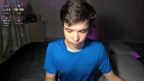 elliot_winki online show from 01-11-26, 04:45