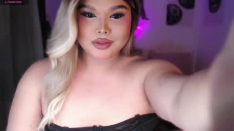 Ellise online show from 07-08-26, 04:17