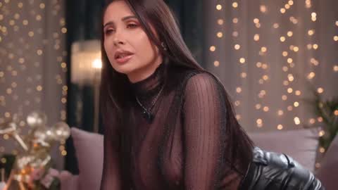 Snapshot of ellismeow chatting on 01-31-26, 09:35 Ellis online show from 01-31-26, 09:35