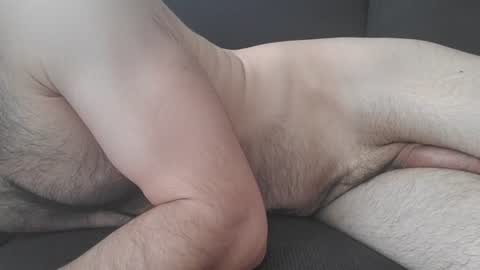 Snapshot of elllli_xxx chatting on 06-20-26, 08:44 Eli K online show from 06-20-26, 08:44