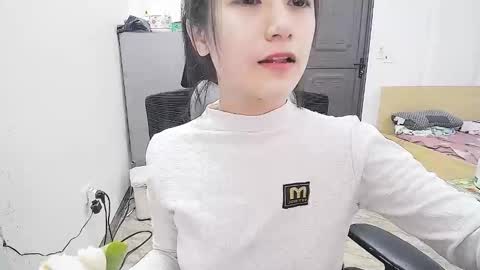 Snapshot of ellsa9x chatting on 12-23-25, 02:20 ellsa9x online show from 12-23-25, 02:20