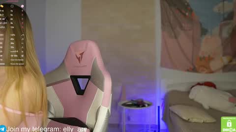 elly_ary online show from 03-03-25, 06:22