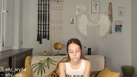 elly_ary online show from 01-11-26, 09:20