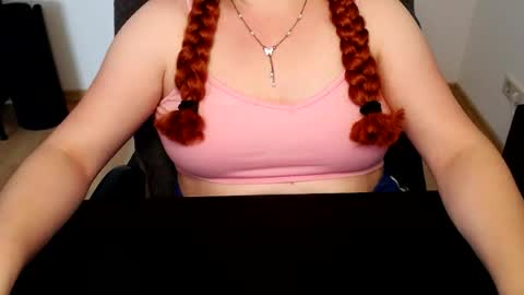 Elly online show from 06-19-26, 01:15