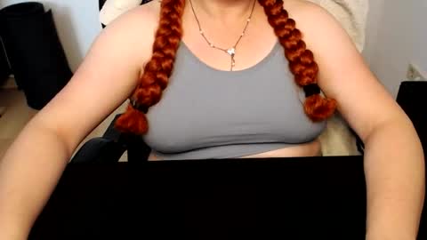 Elly online show from 07-08-26, 07:35