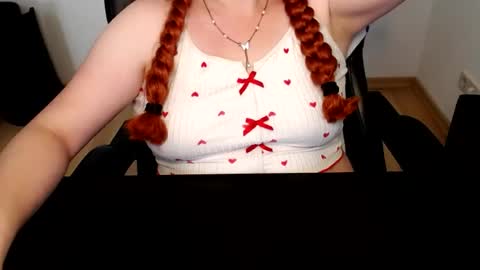 Elly online show from 07-13-26, 11:35