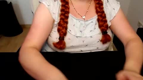 Elly online show from 07-14-26, 11:38