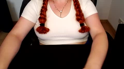 Elly online show from 07-19-26, 06:06