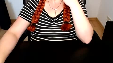 Elly online show from 07-22-26, 06:38
