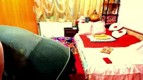 Snapshot of ellyhot53 chatting on 02-27-26, 03:12 ellyhot53 online show from 02-27-26, 03:12