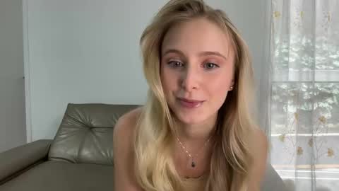 ellykeyofficial online show from 06-08-26, 07:36