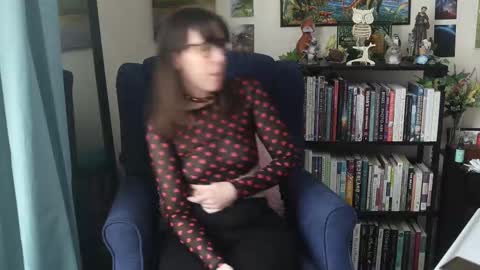 Elly Naomi online show from 02-14-25, 06:29