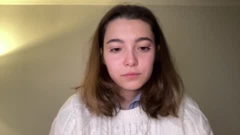Snapshot of ellynella chatting on 10-08-25, 07:11 Elina online show from 10-08-25, 07:11