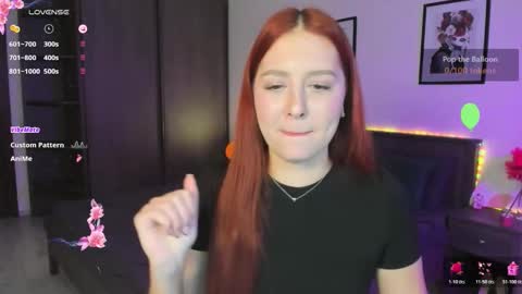 Snapshot of ellypeach chatting on 11-13-25, 11:42 EllyPeach online show from 11-13-25, 11:42