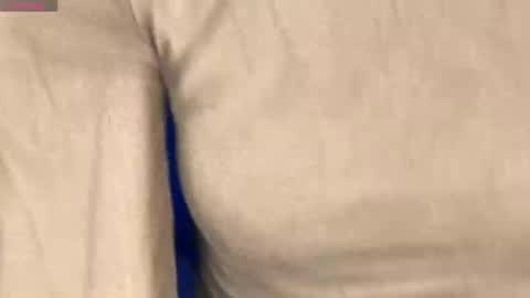 Snapshot of ellzabeth_ellison chatting on 02-17-25, 04:09 Im online Fri Sun Mon Tue Thu Fri Sat3 from 1000 online show from 02-17-25, 04:09