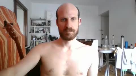 Snapshot of elmatirestrepo chatting on 12-15-24, 06:37 Mati Restrepo online show from 12-15-24, 06:37