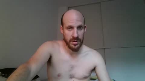 Snapshot of elmatirestrepo chatting on 01-05-25, 10:50 Mati Restrepo online show from 01-05-25, 10:50