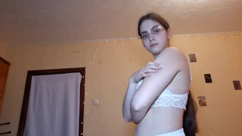 Kate online show from 04-23-26, 12:29