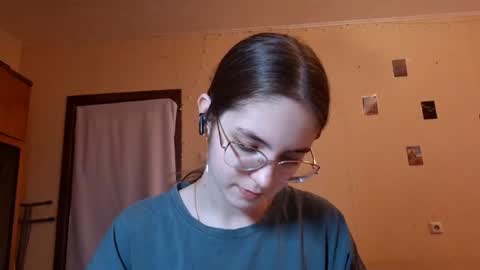 Kate online show from 06-12-26, 09:08
