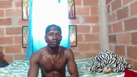 Snapshot of elmiltonnjakee chatting on 06-29-26, 05:57 elmiltonnjakee online show from 06-29-26, 05:57