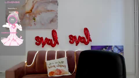Snapshot of elmirapowers chatting on 02-21-25, 01:22 elmirapowers online show from 02-21-25, 01:22