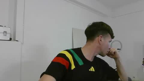 Snapshot of elnenedearg chatting on 12-25-24, 10:59 elnenedearg online show from 12-25-24, 10:59