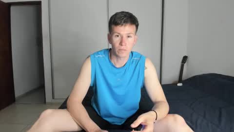 Snapshot of elnenedearg chatting on 09-17-25, 12:12 elnenedearg online show from 09-17-25, 12:12