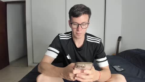 Snapshot of elnenedearg chatting on 11-05-25, 01:49 elnenedearg online show from 11-05-25, 01:49