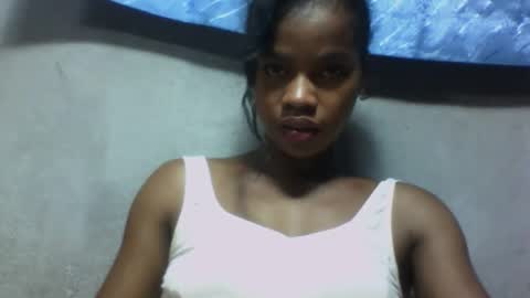 elodie228680 online show from 05-28-26, 07:33