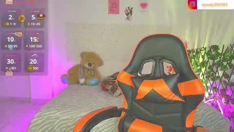 Snapshot of elodie_green chatting on 11-28-25, 11:07 elodie_green online show from 11-28-25, 11:07