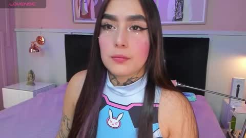 Elodie  online show from 09-25-25, 12:53