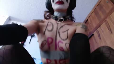 Snapshot of eloise_brown_ chatting on 12-24-24, 07:55 Chelsea Please help me to reach 100 thumbs up online show from 12-24-24, 07:55