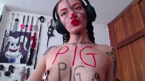 Snapshot of eloise_brown_ chatting on 01-22-25, 08:38 Chelsea Please help me to reach 100 thumbs up online show from 01-22-25, 08:38