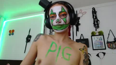 Snapshot of eloise_brown_ chatting on 02-01-25, 03:19 Chelsea Please help me to reach 100 thumbs up online show from 02-01-25, 03:19