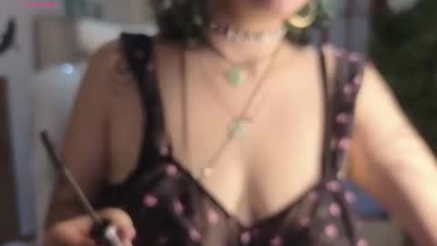 Eloise  . online show from 02-08-26, 08:12