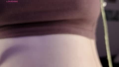 Snapshot of eloisee_ chatting on 05-12-26, 09:01 Eloise . online show from 05-12-26, 09:01