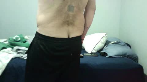 Snapshot of elpouto chatting on 06-01-26, 08:27 Elpouro online show from 06-01-26, 08:27