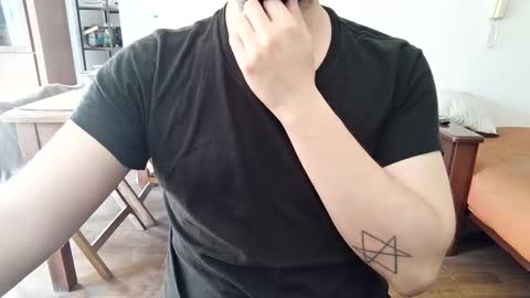 Snapshot of elriclust chatting on 01-05-26, 07:50 elriclust online show from 01-05-26, 07:50