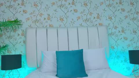 Snapshot of elsa_gb chatting on 02-20-26, 06:26 Isabela Martinez online show from 02-20-26, 06:26