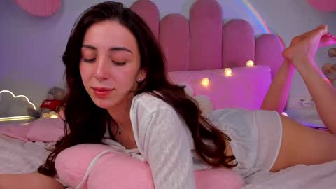 Michelle online show from 02-08-25, 02:47