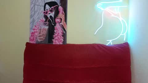 Snapshot of elsaangel chatting on 03-05-25, 02:14 elsaangel online show from 03-05-25, 02:14