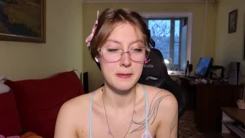 Snapshot of elsaangel chatting on 11-18-25, 02:17 elsaangel online show from 11-18-25, 02:17