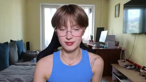 elsaangel online show from 05-07-26, 07:36