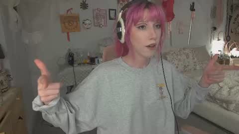 Snapshot of elslove chatting on 07-06-26, 01:46 ELS online show from 07-06-26, 01:46
