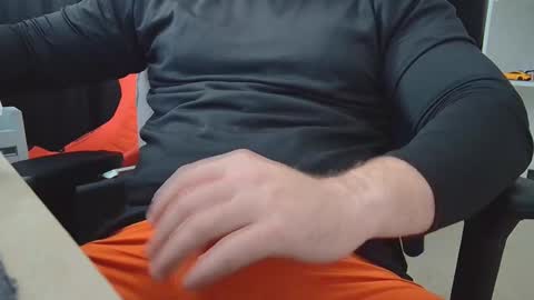 Snapshot of eltanke2206 chatting on 12-22-25, 07:44 alexgarg online show from 12-22-25, 07:44